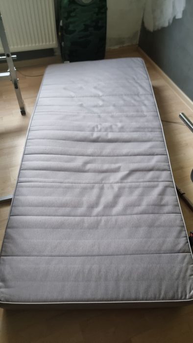 Łóżko pojedyncze 90x200 stelaż materac