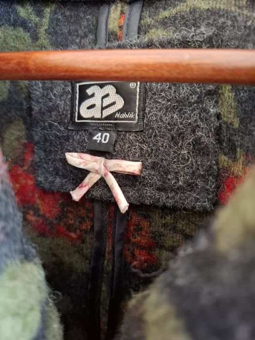 Oryginalny wełniany damski płaszcz Nahlik rozmiar 40