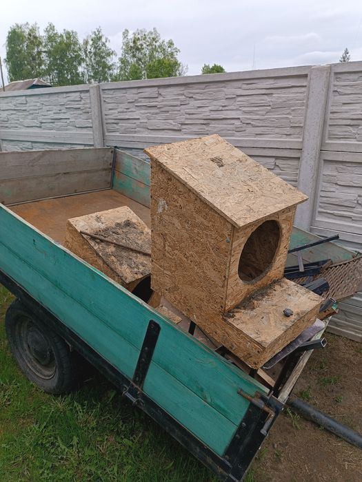 Продам будиночки для знесення яєць курочками.