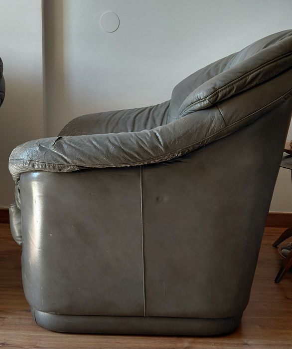 Conjunto de 3 sofás de pele cinzento/ Ideal para renovar/ Conforto e Qualidade