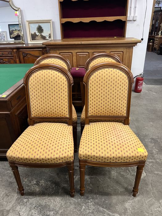 Stylowe krzesła tapicerowane/4sztuki/Raty