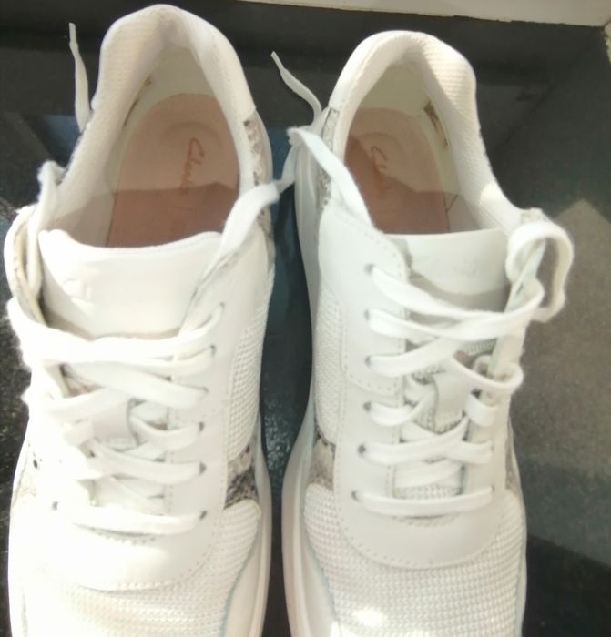 Кросівки жіночі clarks, розмір 39