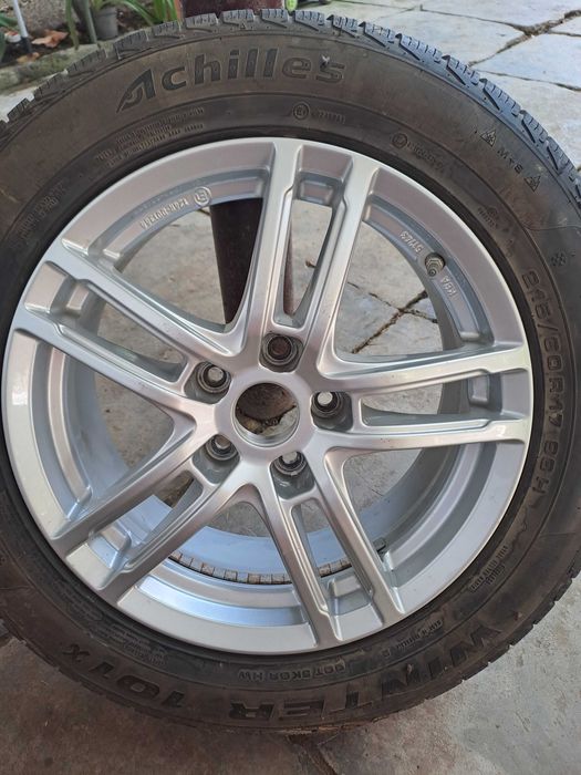 Титанові диски з зимньою резиною