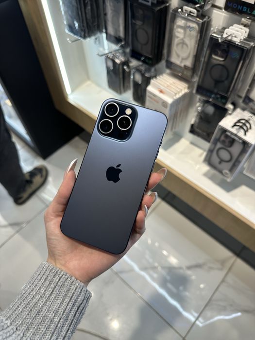 Used iPhone 15 Pro Max 256 gb Blue (global)