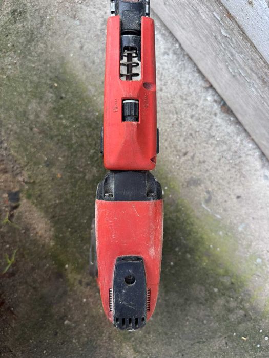 Hilti SD5000-A22 z magazynkiem i akumulatorem