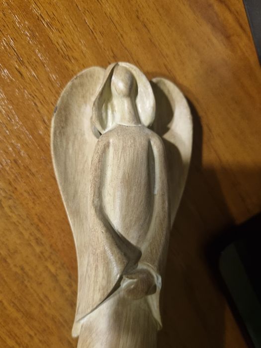 Anioł sliczna figurka