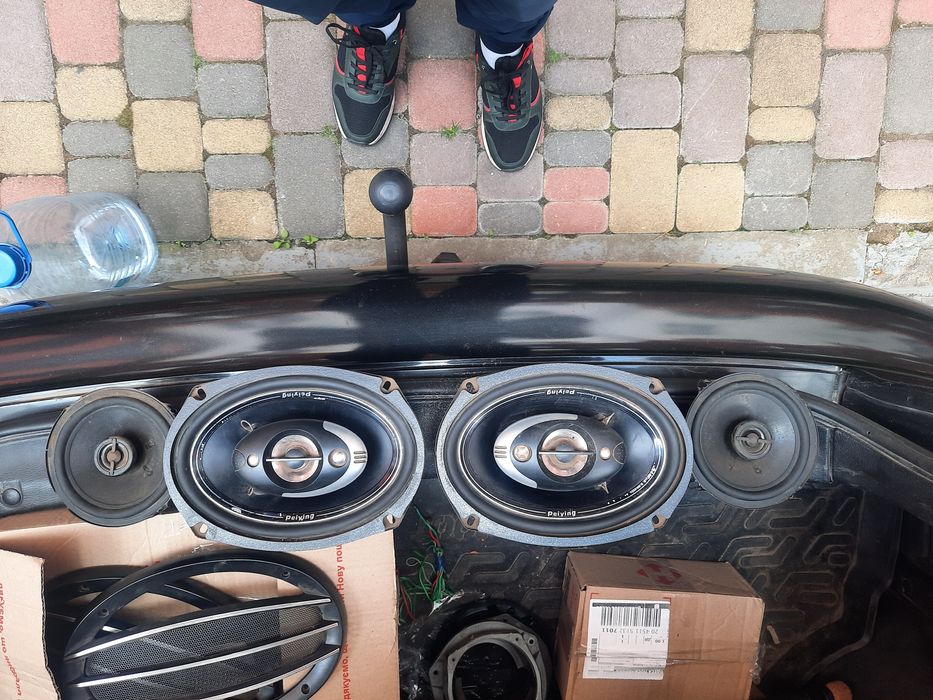 Продам динамики комплект 1500