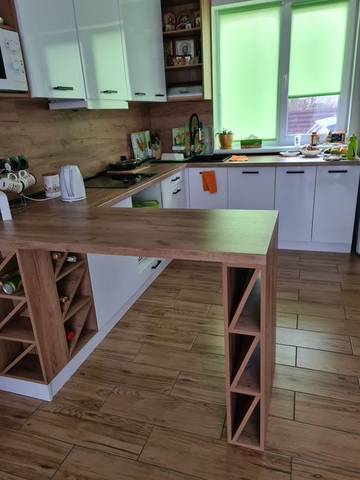 Продам кухонну стійку