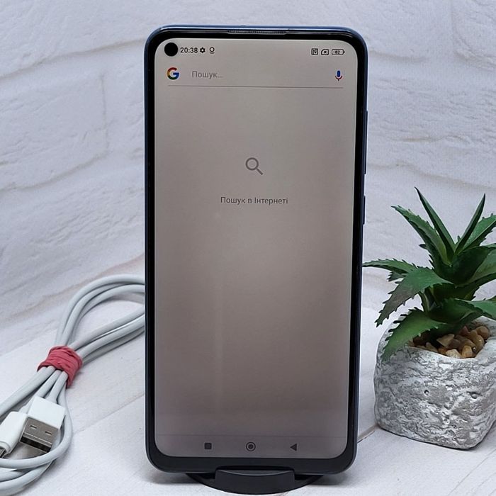 Продам телефон Redmi note 9 3+1/64Gb NFC в гарному стані
