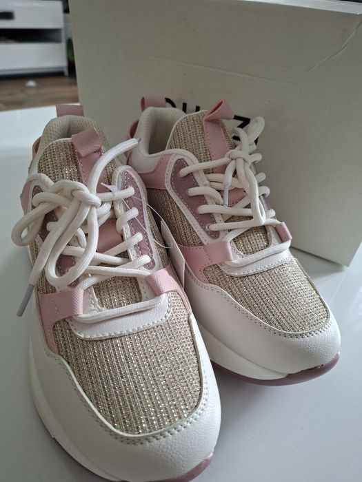 Buty sportowe damskie roz.37.Nowe.