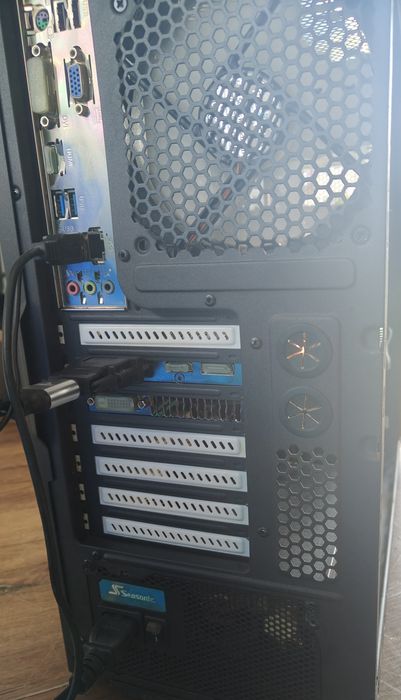 Komputer stacjonarny SSD  za drobne