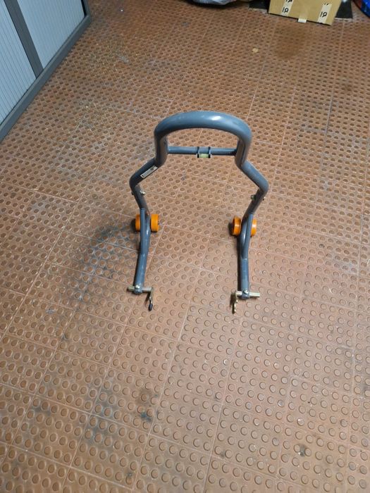 Suporte de mota traseiro