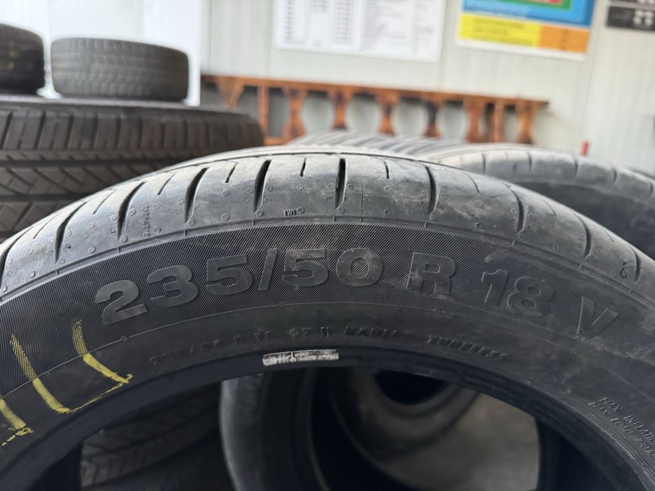 Шини літо 235/50/18