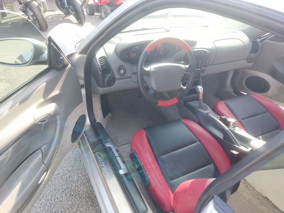 Porsche Carrera 911 996