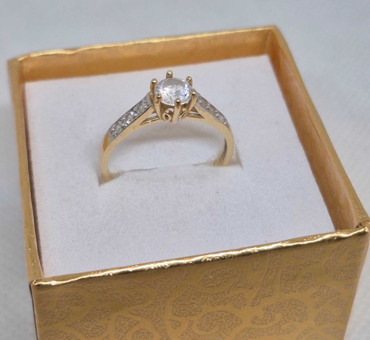 Pierścionek złoty z oczkiem 1,93g 585 14k r.13; Komis Jasło Igielna