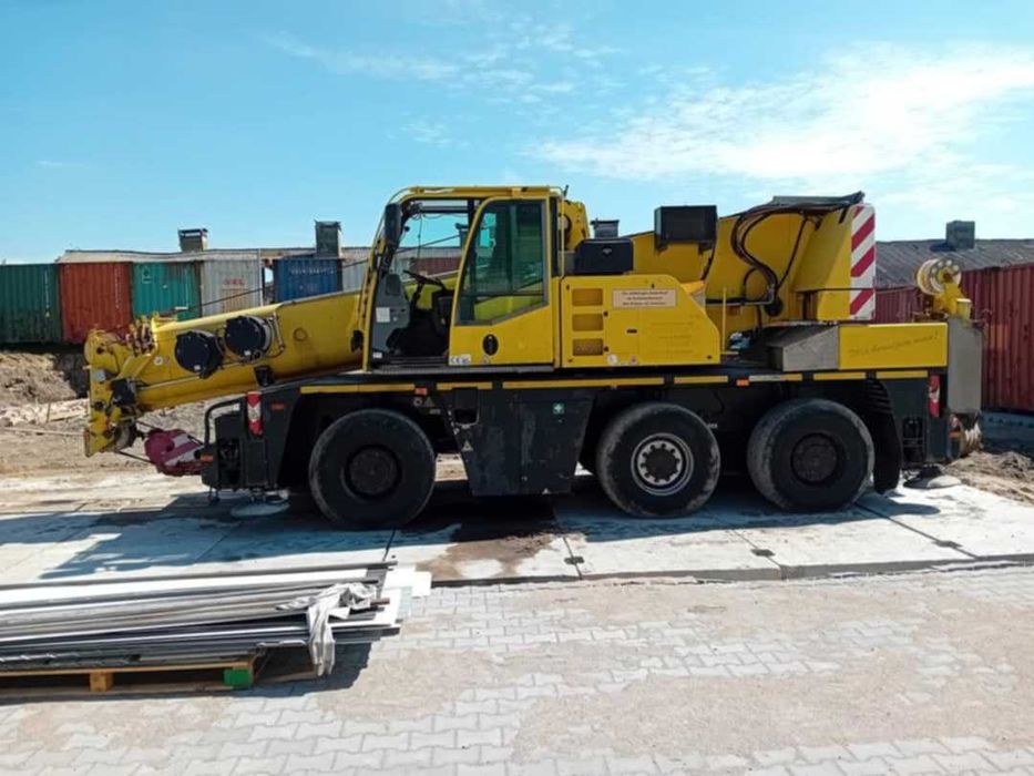 Usługi Dźwigowe - Dźwig - Żuraw  70 T, 80T, 90T