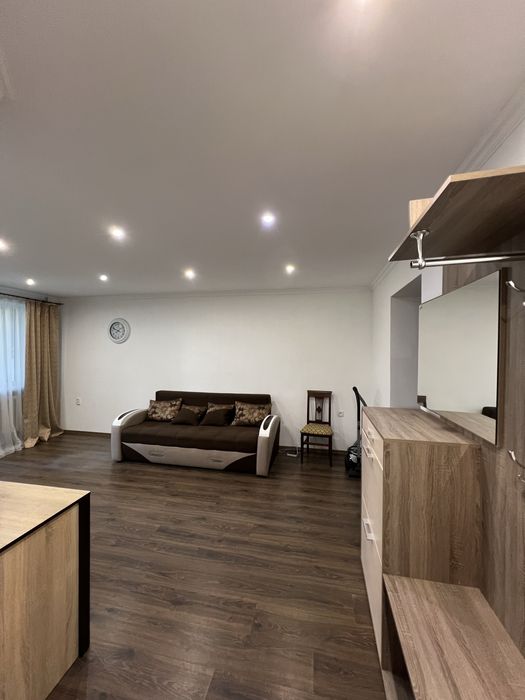 Продам 2к.квартира з газовим котлом. Меблі та техніка. Ушакова. Торг