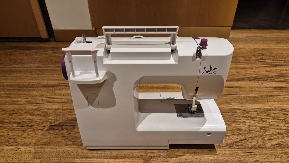 Máquina de costura JATA MC740 Nova