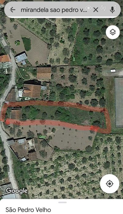 Casa de aldeia para restauro