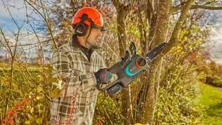 Akumulatorowa piła łańcuchowa PowerSaw 250/18V