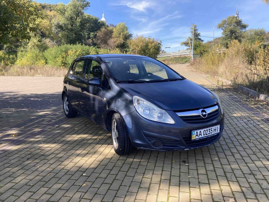 Продам автомобиль Opel Corsa