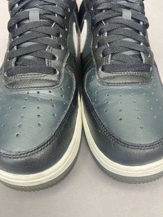 Nike Air Force базові кросівки спортивні кроссовки оригінал 42р найк