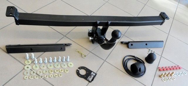 Słupsk Automat Hak Holowniczy+Wiązka Nissan Micra 3+5D K12 2003do2010