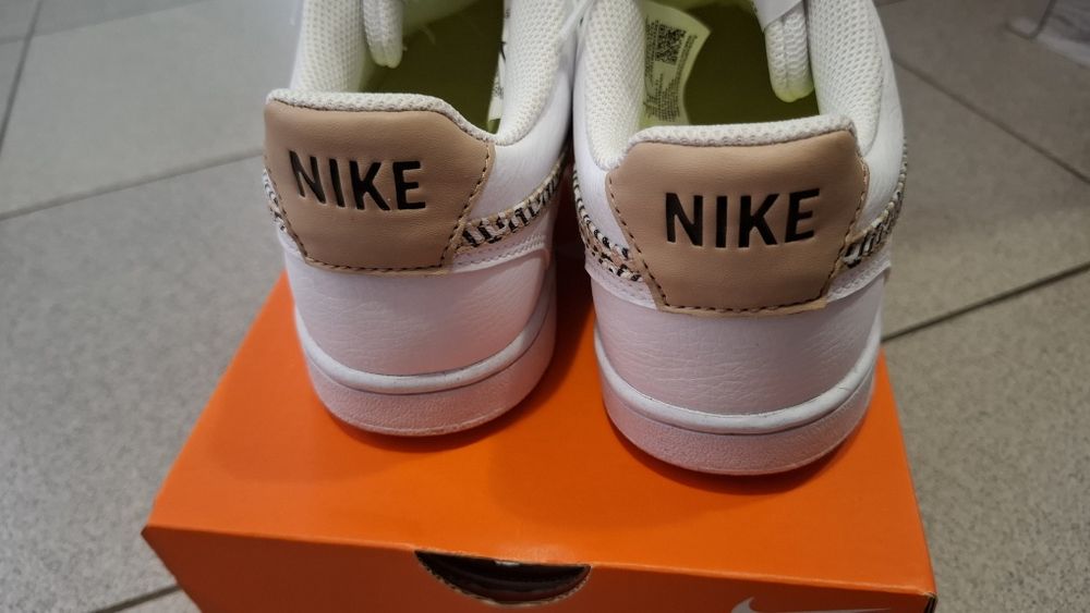 Кросівки Nike W NIKE COURT VISION LO NN NU FN7323-100