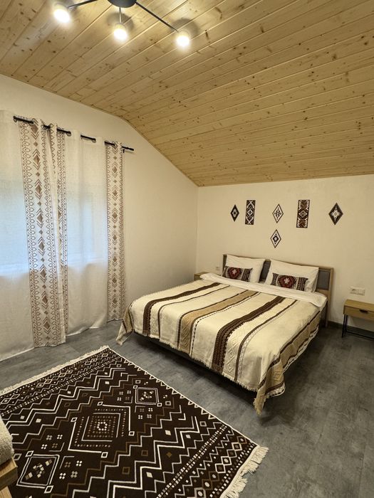 Продається готовий котедж в с.Яблуниця під бізнес або для життя