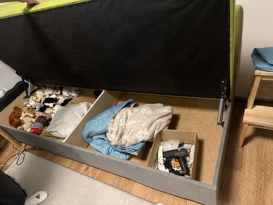 Tapczan młodzieżowy