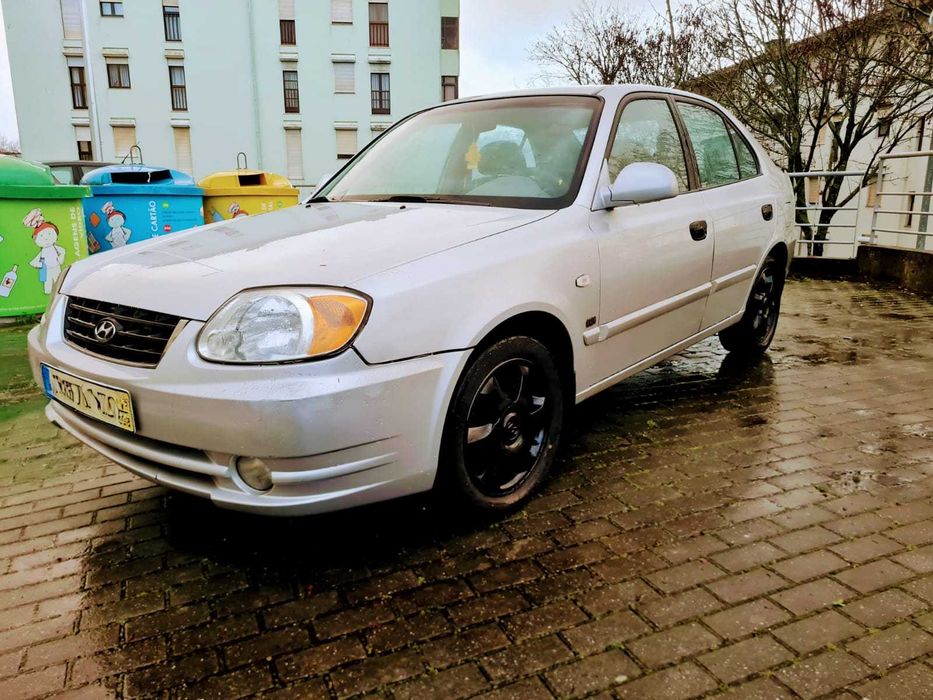 Hyundai Accent 1.5 CRDI diesel impecável