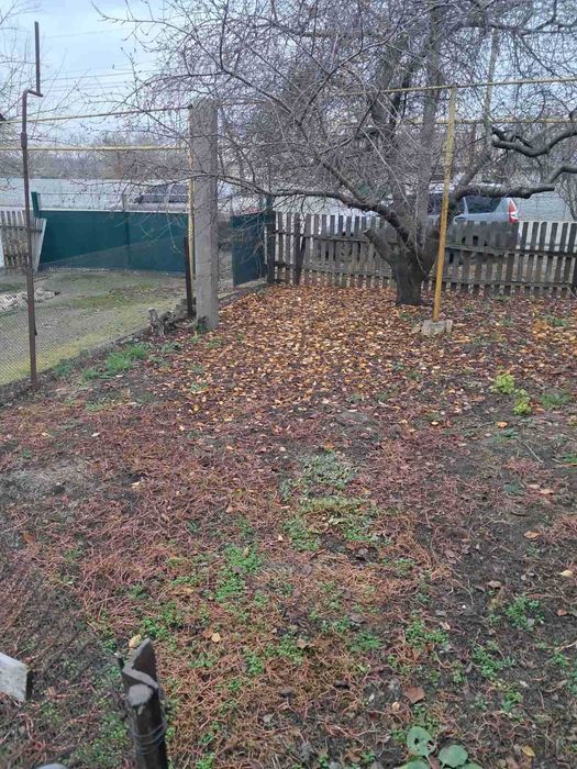 Продам газифицированный дом. Земли 44 сотки. Центр