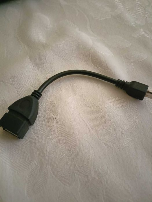 Kabel przejściówka z USB A żeński na USB Micro męski.