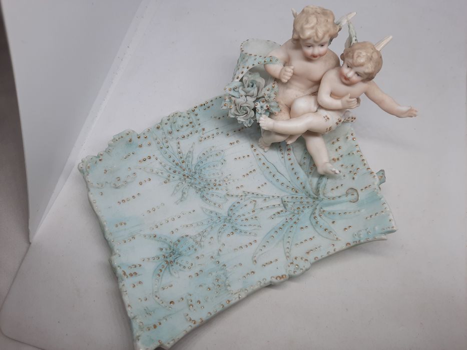 Aneleira com anjos em bisquit