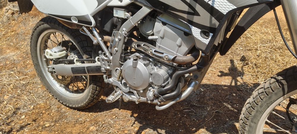 Vendo Kawasaki KLX 250