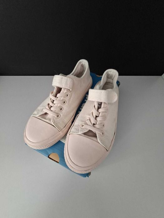 Buty dziewczęce Sprandi w rozmiarze 33