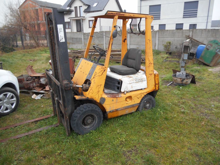 Wózek widłowy toyota