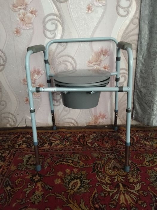 Крісло(  стілець) туалет