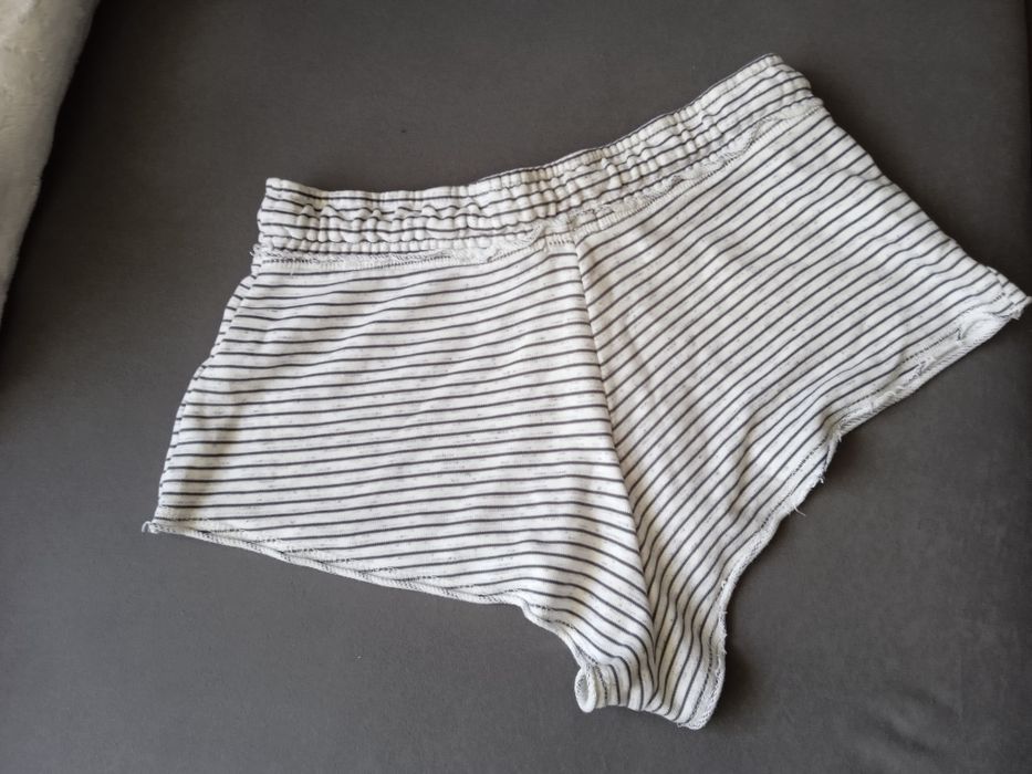 Spodenki damskie krótkie bawełniane Bershka