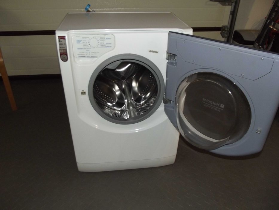 Pralka Hotpoint-Ariston model AQSD 29 U.