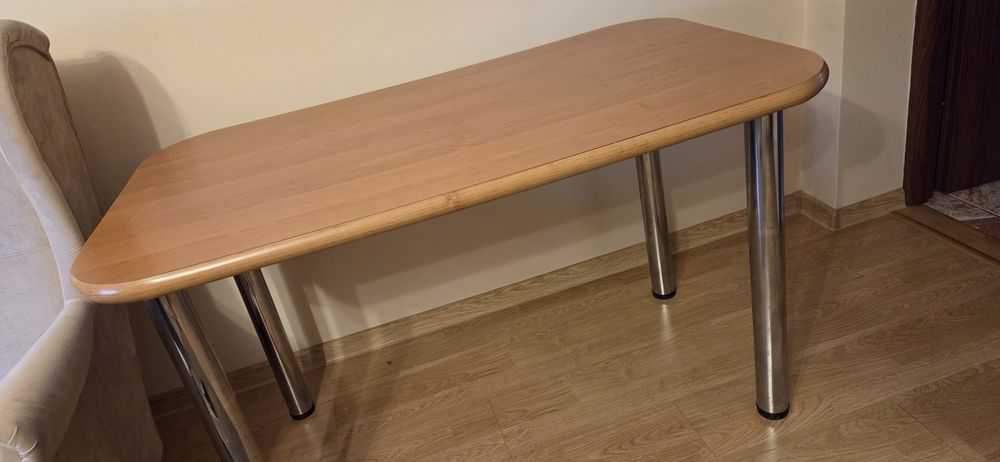 Stół kuchenny 120cmx 70cm plus 4 krzesła