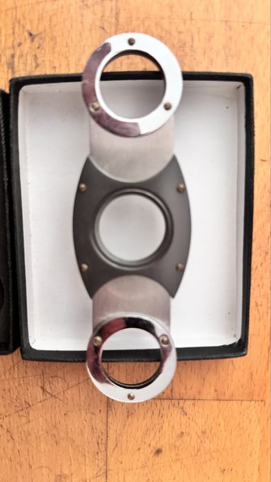 Cortador charutos novo