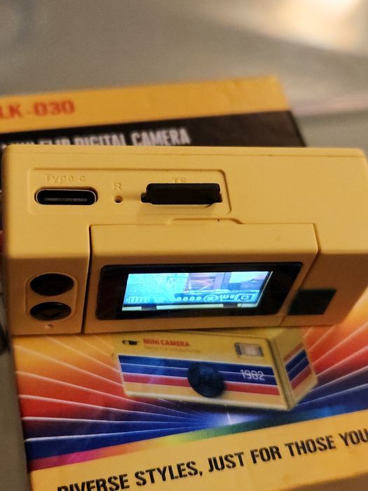 Mini Camara 1982