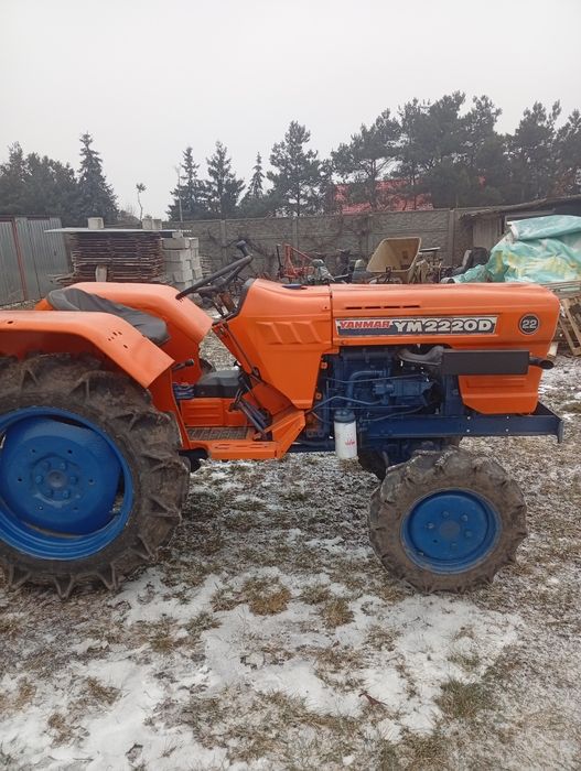 Traktor ogrodowy yanmar  YM2220D