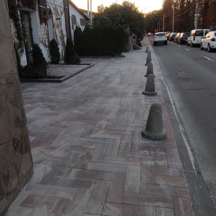 Бруківка , вкладання різної складності