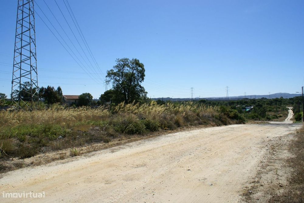 Terreno Em Foros Da Catrapona - Seixal