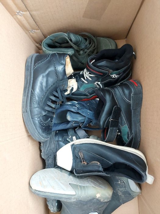 Віддам дитяче взуття