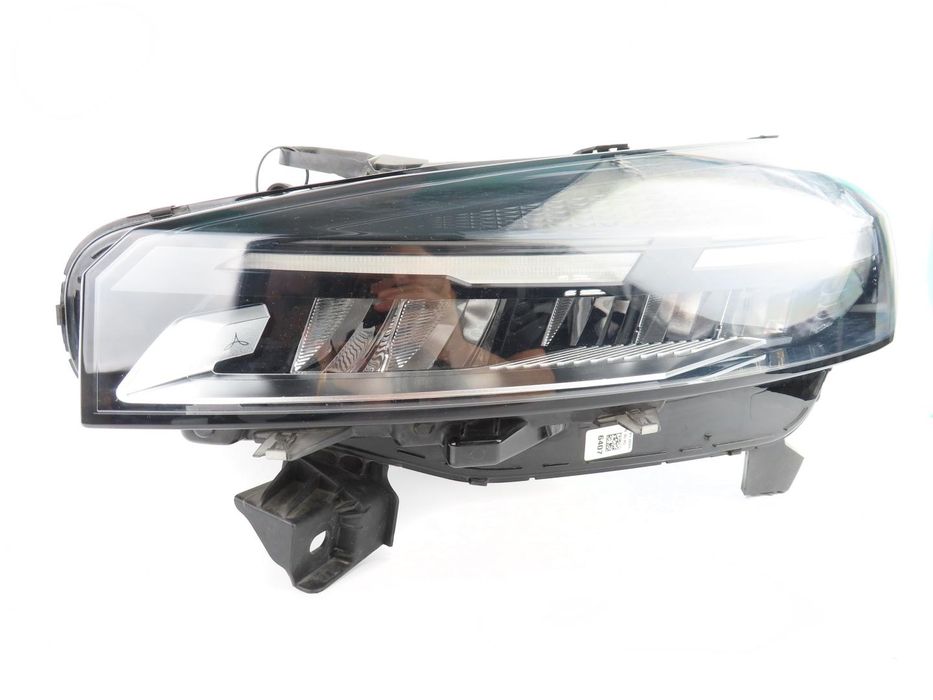 Farol Led Renault Clio V Hatchback Ref: 260600149R