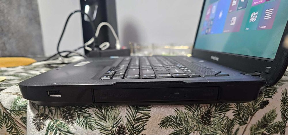 Laptop Acer Emachines E510