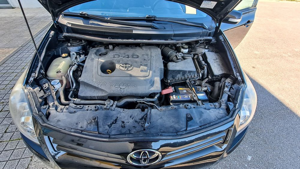 Toyota Auris 1.4 D-4D Pack Sport — 2011